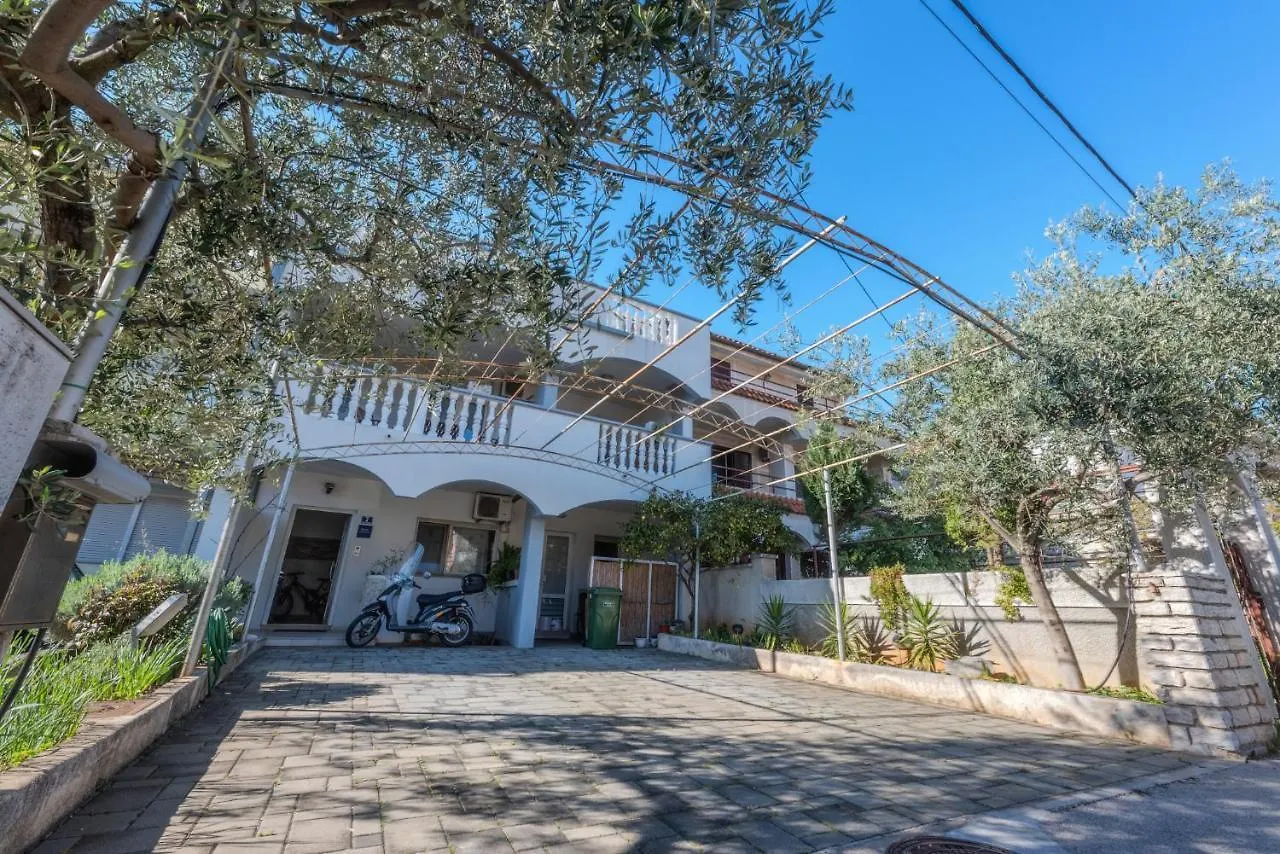 Perica Apartment And Perica Room With Separate Entrance Zadar