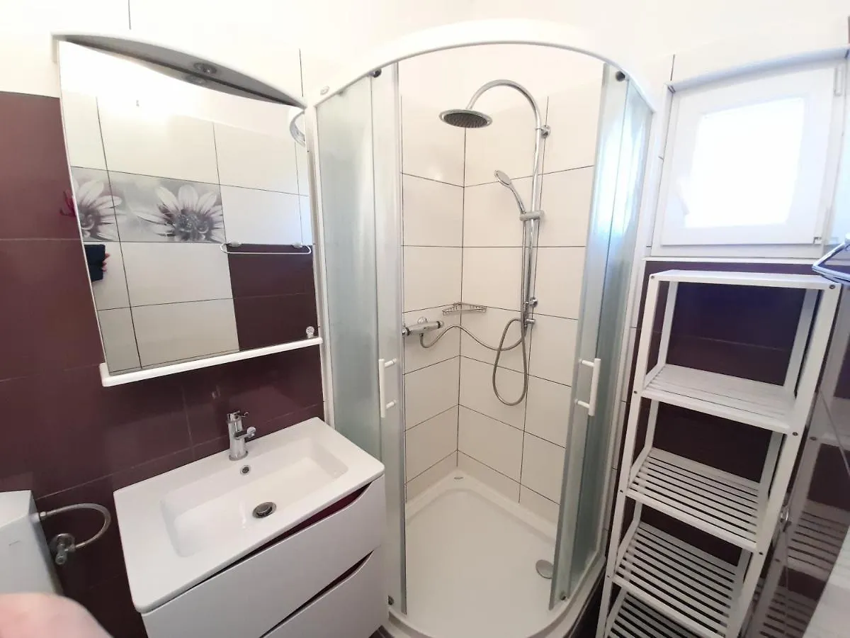 Perica Apartment And Perica Room With Separate Entrance Zadar