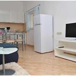 Luciano Apartament Seget Vranjica