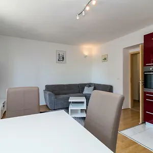 Duje Apartament Kaštela